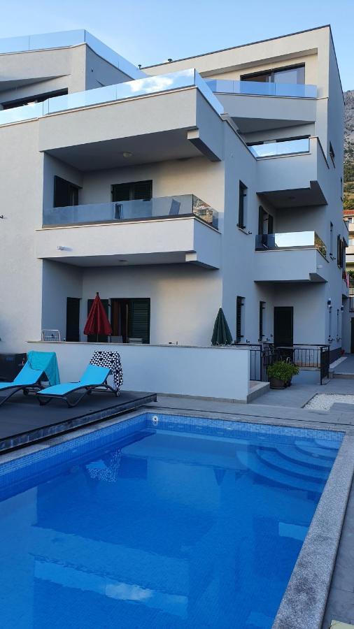 Apartments Marina Omiš Exteriér fotografie